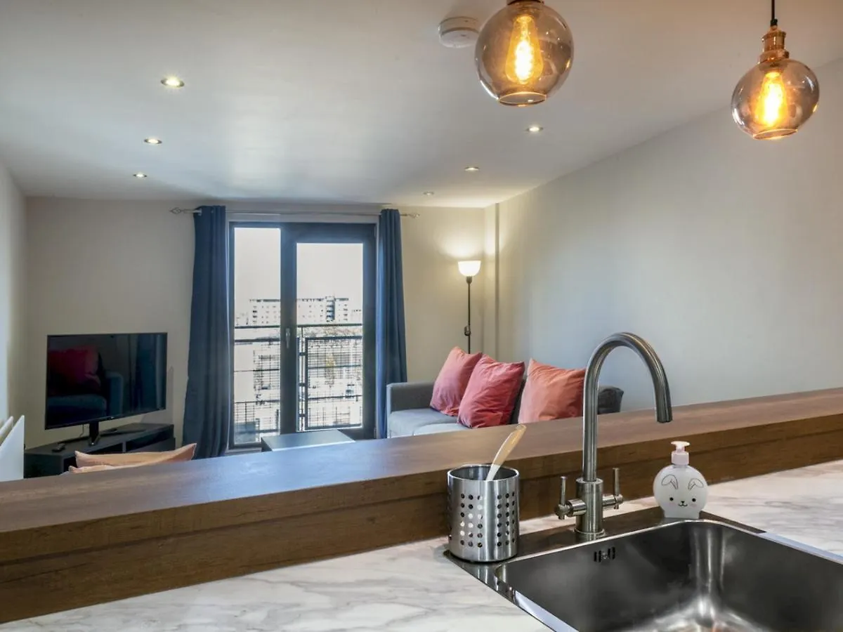 아파트 Pass The Keys Stunning 1Br Apt In No 1 Location With Free Parking 벨파스트 영국