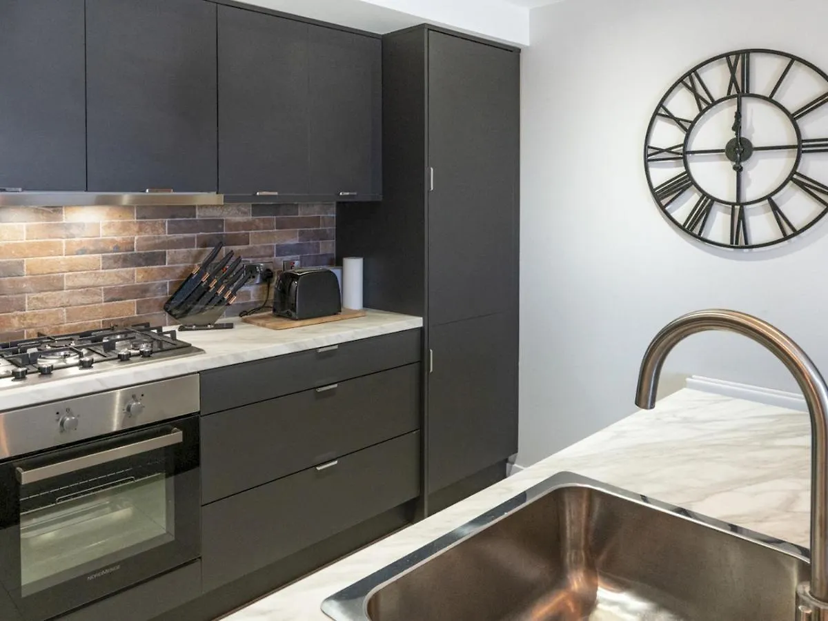 Pass The Keys Stunning 1Br Apt In No 1 Location With Free Parking 벨파스트 0*,  영국
