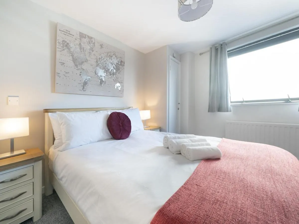 Apartment Pass The Keys Stunning 1Br Apt In No 1 Location With Free Parking Belfast United Kingdom