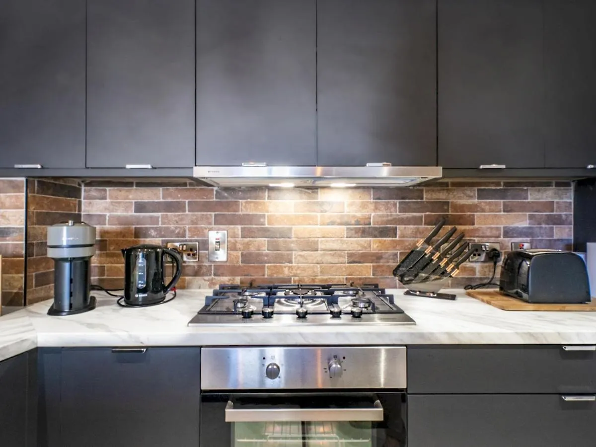 Pass The Keys Stunning 1Br Apt In No 1 Location With Free Parking 벨파스트